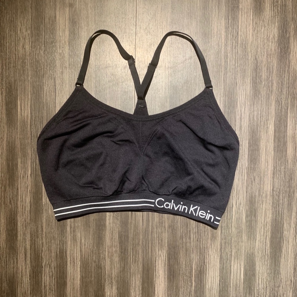 🥑NWOT Calvin Klein Sports Bra